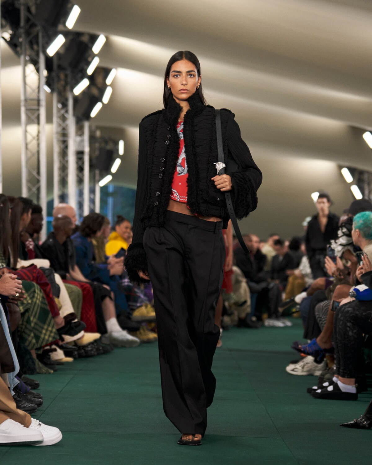 バーバリー(BURBERRY) 2024年夏ウィメンズ&メンズコレクション  - 写真14