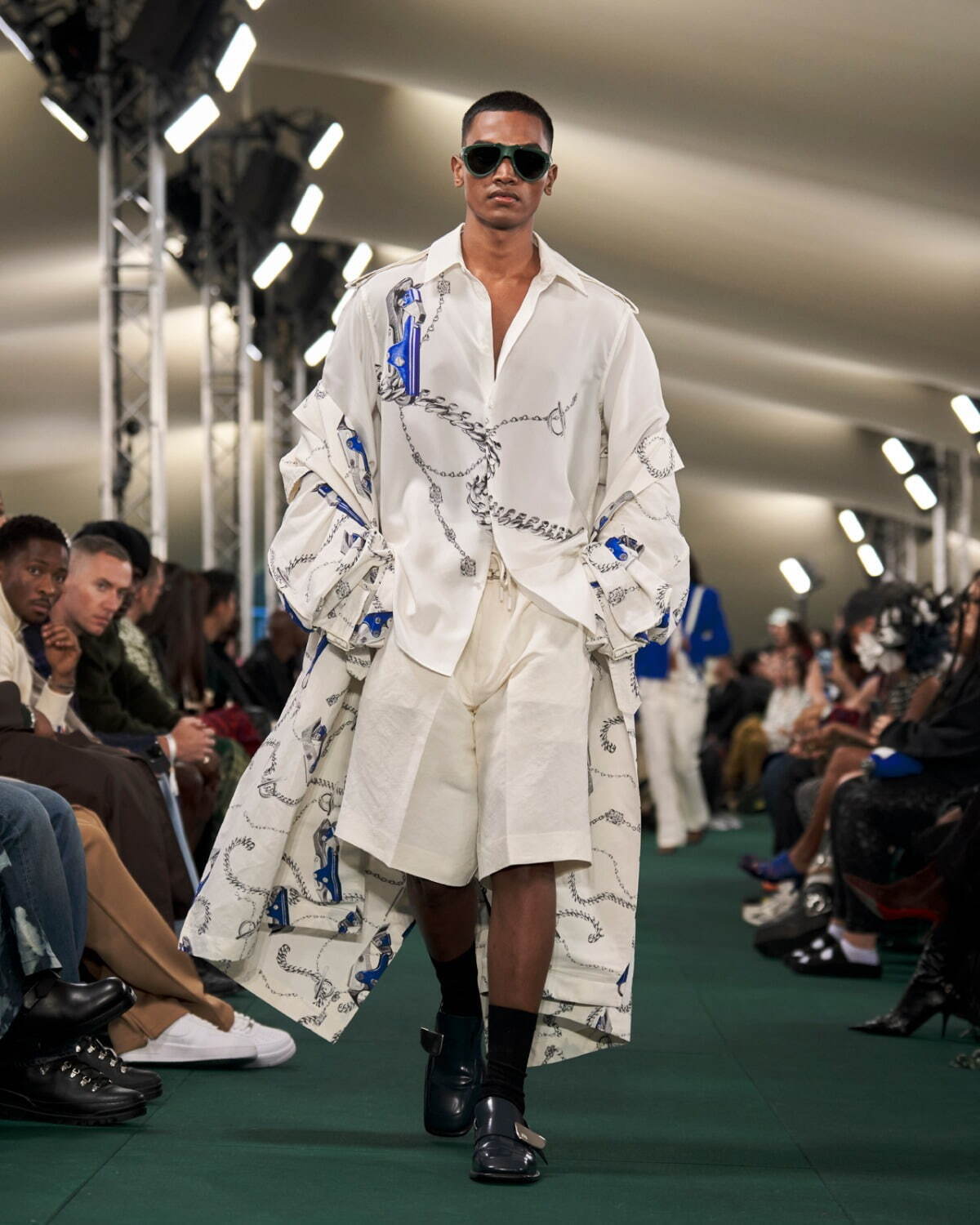 バーバリー(BURBERRY) 2024年夏ウィメンズ&メンズコレクション  - 写真23