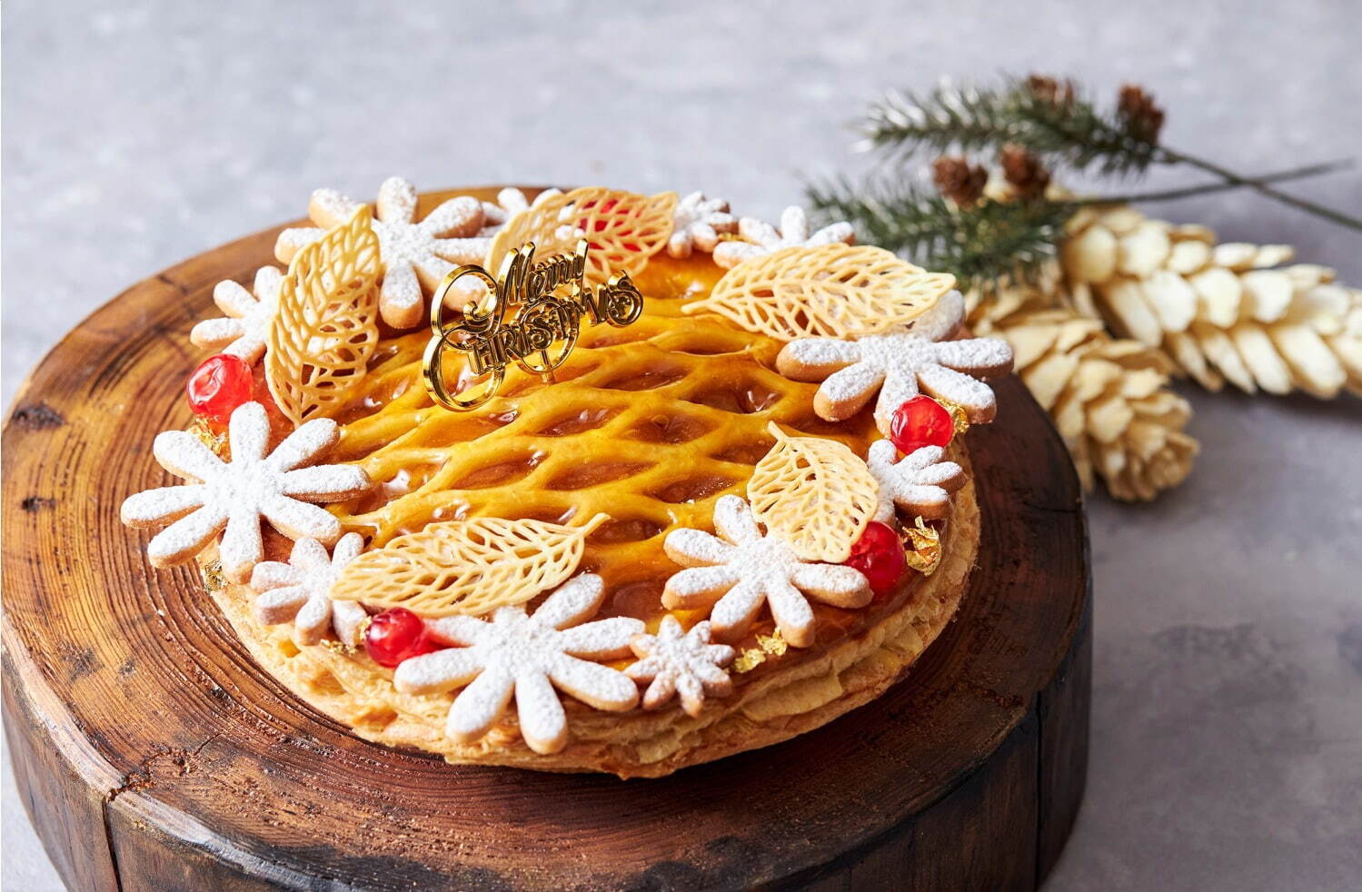 グランドプリンスホテル新高輪2023年クリスマスケーキ、バラの グランドプリンスホテル新高輪2023年クリスマスケーキ、バラの
