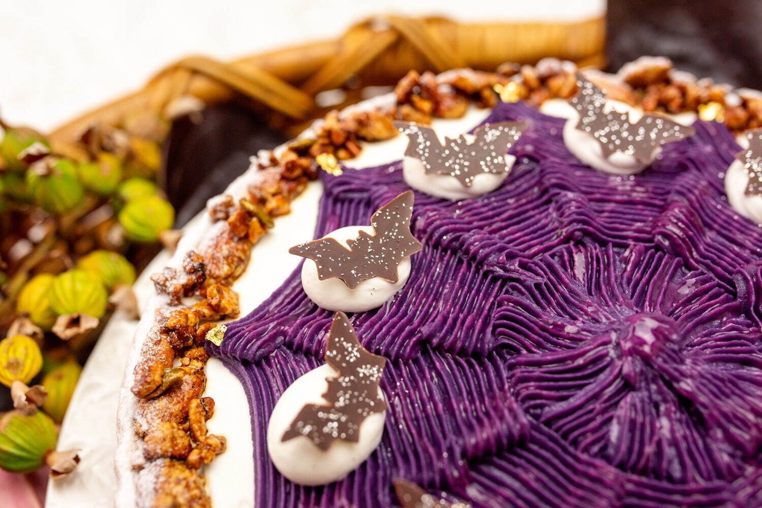 キル フェ ボンのハロウィン限定タルト、紫芋とミルクチョコのスフレタルトや“くりりん”かぼちゃタルト｜写真1