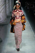 エトロ 2024年春夏コレクション - 大胆に、時に軽やかに｜写真14