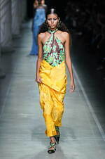 エトロ 2024年春夏コレクション - 大胆に、時に軽やかに｜写真29