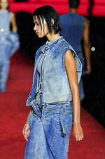 ディーゼル 2024年春夏コレクション - 熱狂に包まれたパーティへ｜写真17