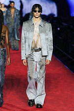 ディーゼル 2024年春夏コレクション - 熱狂に包まれたパーティへ｜写真32