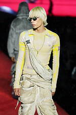 ディーゼル 2024年春夏コレクション - 熱狂に包まれたパーティへ｜写真40