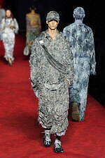 ディーゼル 2024年春夏コレクション - 熱狂に包まれたパーティへ｜写真54