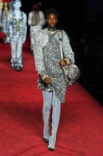 ディーゼル 2024年春夏コレクション - 熱狂に包まれたパーティへ｜写真57