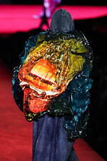 ディーゼル 2024年春夏コレクション - 熱狂に包まれたパーティへ｜写真88