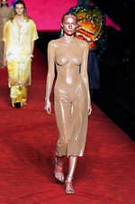 ディーゼル 2024年春夏コレクション - 熱狂に包まれたパーティへ｜写真89