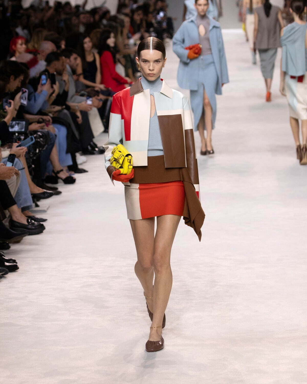 フェンディ(FENDI) 2024年春夏ウィメンズコレクション  - 写真12