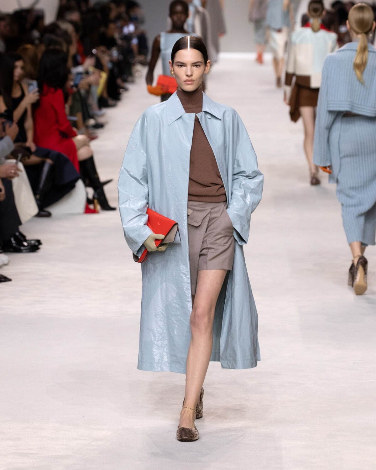 フェンディ(FENDI) 2024年春夏ウィメンズコレクション  - 写真15