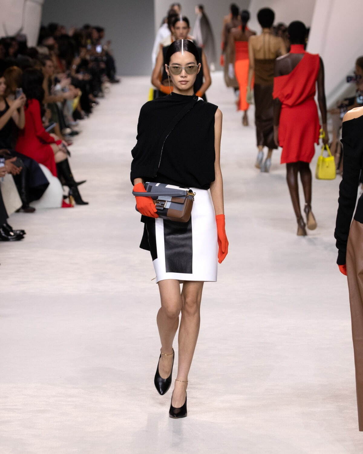 フェンディ(FENDI) 2024年春夏ウィメンズコレクション  - 写真26