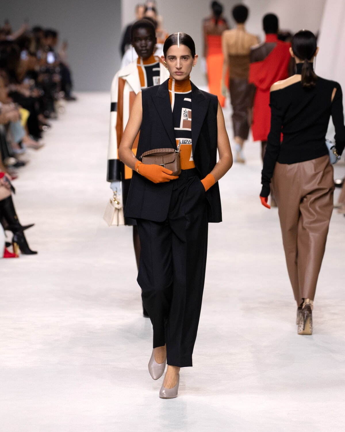 フェンディ(FENDI) 2024年春夏ウィメンズコレクション  - 写真27