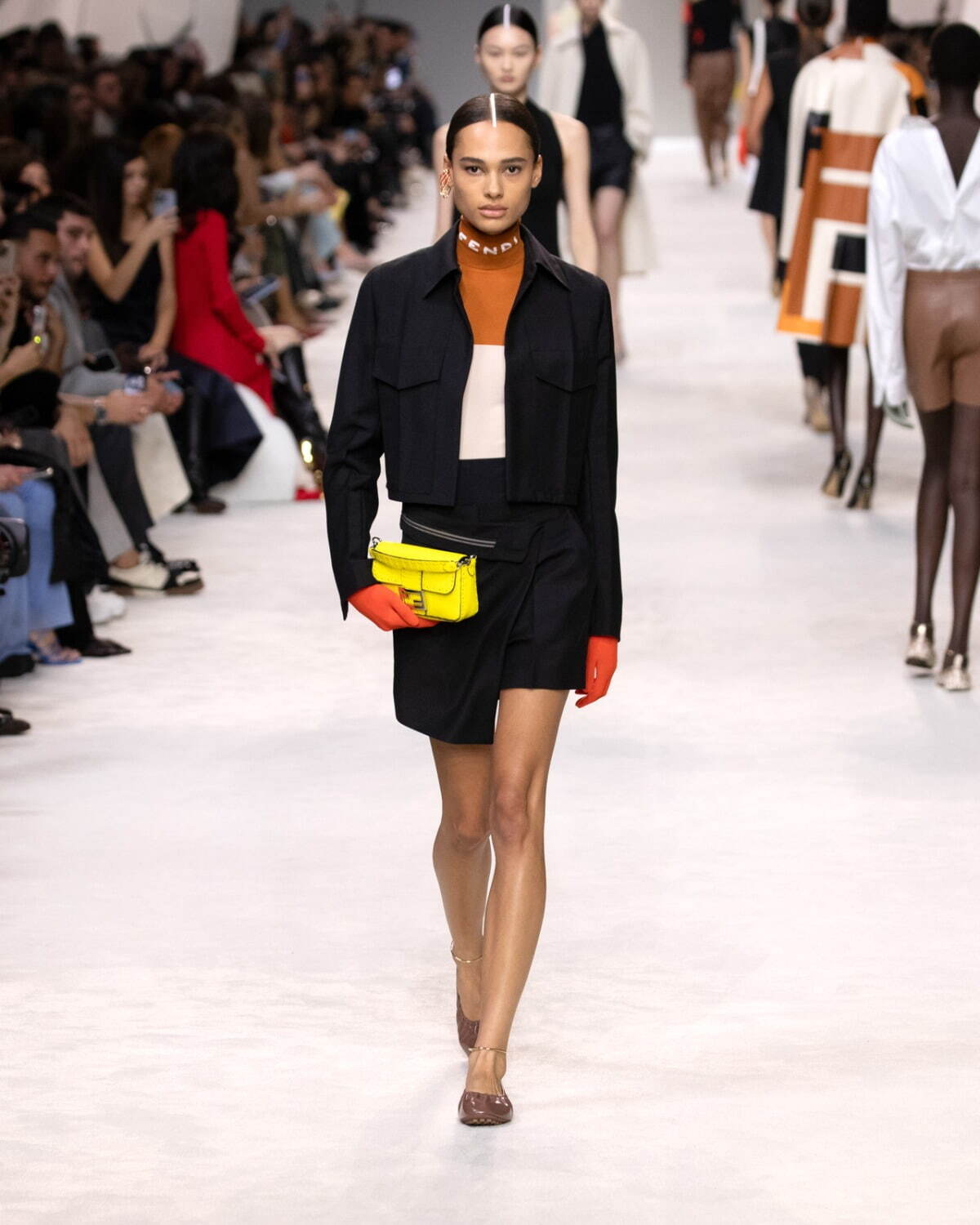 フェンディ(FENDI) 2024年春夏ウィメンズコレクション  - 写真31