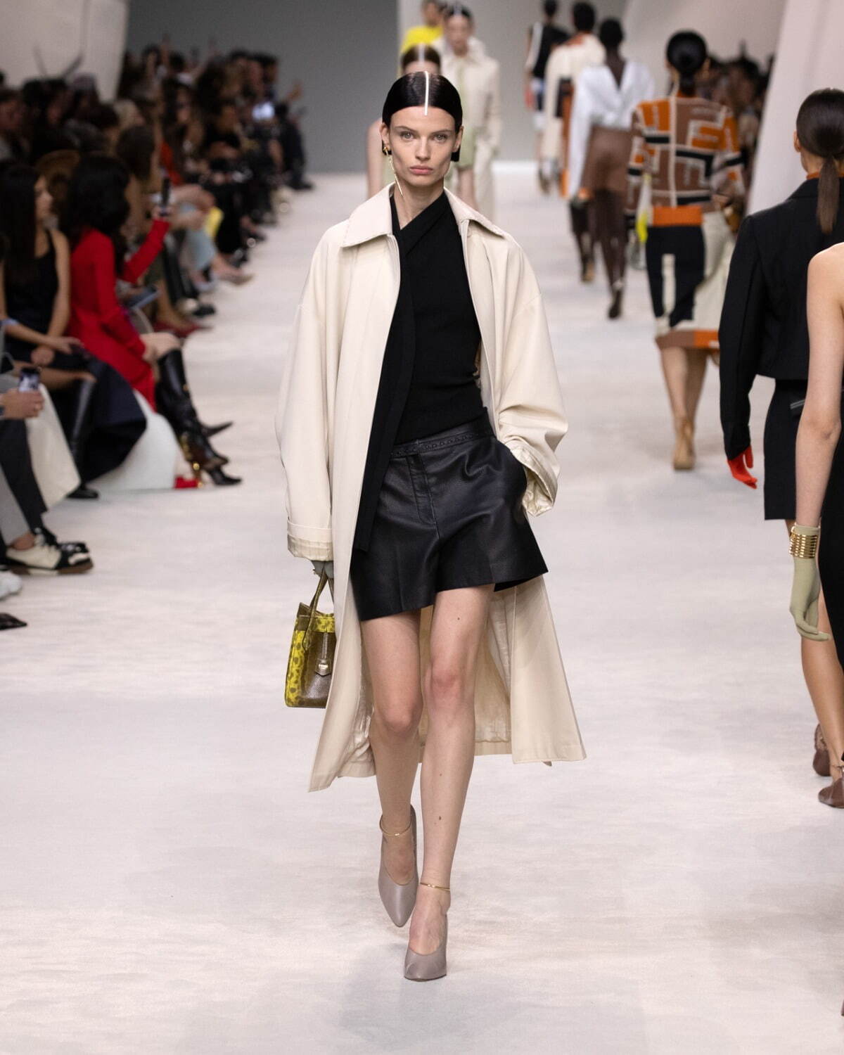 フェンディ(FENDI) 2024年春夏ウィメンズコレクション  - 写真33