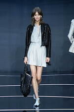 エンポリオ アルマーニ 2024年春夏コレクション - 楽しきバカンスへ｜写真18