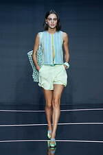 エンポリオ アルマーニ 2024年春夏コレクション - 楽しきバカンスへ｜写真33