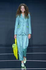 エンポリオ アルマーニ 2024年春夏コレクション - 楽しきバカンスへ｜写真39