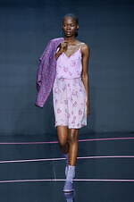 エンポリオ アルマーニ 2024年春夏コレクション - 楽しきバカンスへ｜写真51