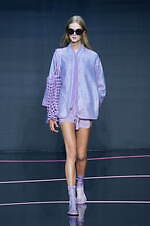 エンポリオ アルマーニ 2024年春夏コレクション - 楽しきバカンスへ｜写真56