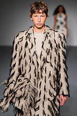 MSGM 2024年春夏コレクション - 多彩な色柄が溢れる世界｜写真20