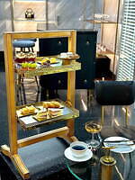 トム ブラウンの秋アフタヌーンティー、シャインマスカット＆無花果のスイーツなどが神戸阪急で｜写真4