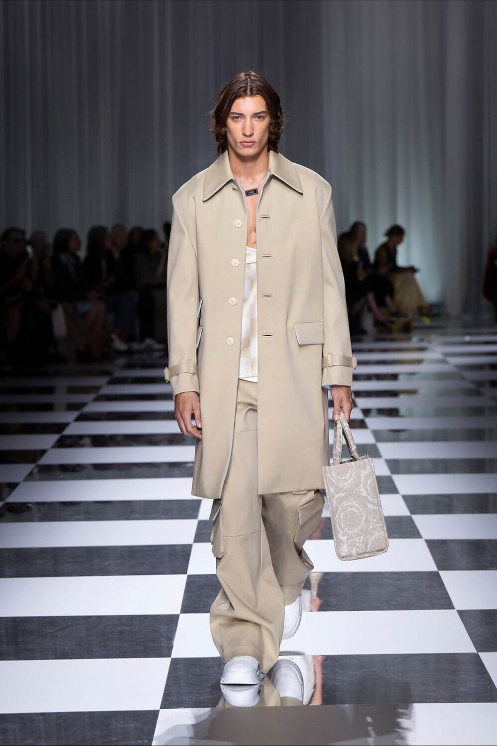 ヴェルサーチェ(VERSACE) 2024年春夏ウィメンズ&メンズ