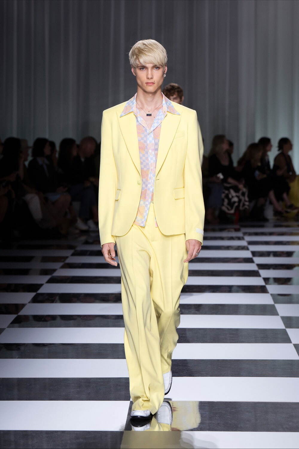 ヴェルサーチェ(VERSACE) 2024年春夏ウィメンズ&メンズ
