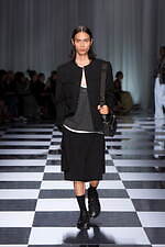 ヴェルサーチェ 2024年春夏コレクション - 優しく、軽やかなコントラスト｜写真20