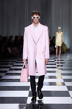 ヴェルサーチェ 2024年春夏コレクション - 優しく、軽やかなコントラスト｜写真29