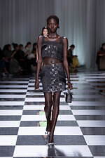 ヴェルサーチェ 2024年春夏コレクション - 優しく、軽やかなコントラスト｜写真50