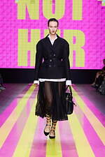 ディオール 2024年春夏ウィメンズコレクション - 強く、凛とした女性たち｜写真2