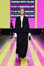 ディオール 2024年春夏ウィメンズコレクション - 強く、凛とした女性たち｜写真4