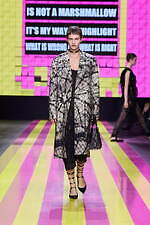 ディオール 2024年春夏ウィメンズコレクション - 強く、凛とした女性たち｜写真13