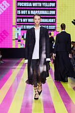 ディオール 2024年春夏ウィメンズコレクション - 強く、凛とした女性たち｜写真20