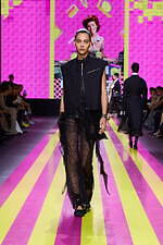 ディオール 2024年春夏ウィメンズコレクション - 強く、凛とした女性たち｜写真23