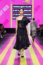 ディオール 2024年春夏ウィメンズコレクション - 強く、凛とした女性たち｜写真29