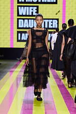 ディオール 2024年春夏ウィメンズコレクション - 強く、凛とした女性たち｜写真39