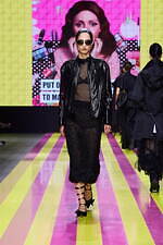 ディオール 2024年春夏ウィメンズコレクション - 強く、凛とした女性たち｜写真40