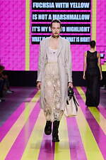 ディオール 2024年春夏ウィメンズコレクション - 強く、凛とした女性たち｜写真49