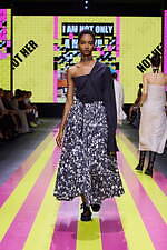 ディオール 2024年春夏ウィメンズコレクション - 強く、凛とした女性たち｜写真64