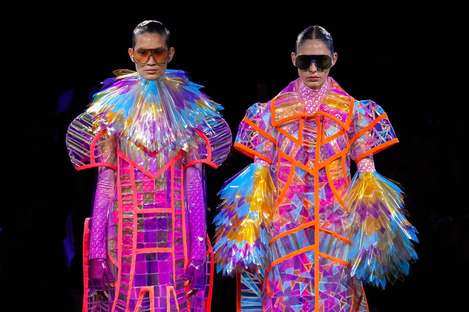 アンリアレイジ 2024年春夏コレクション - 目に見えない色柄