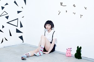 ワンピースとタイツ(DRESS AND TIGHTS) ワンピースとタイツ|写真1