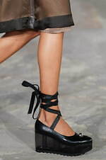 アンダーカバー 2024年春夏コレクション - 夢幻的な異空間｜写真19