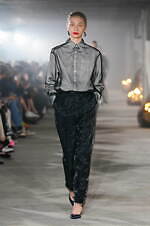 アンダーカバー 2024年春夏コレクション - 夢幻的な異空間｜写真26