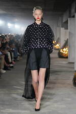 アンダーカバー 2024年春夏コレクション - 夢幻的な異空間｜写真30