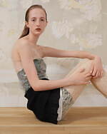 TOGA 2024年春夏コレクション - 相反するイメージをぶつけ、女性の二面性を表現｜写真15