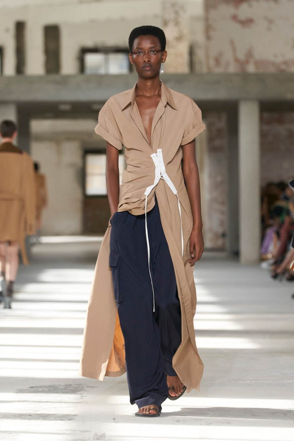 ドリス ヴァン ノッテン(DRIES VAN NOTEN) 2024年春夏ウィメンズ ドリス ヴァン ノッテン(DRIES VAN NOTEN) 2024年春夏ウィメンズ