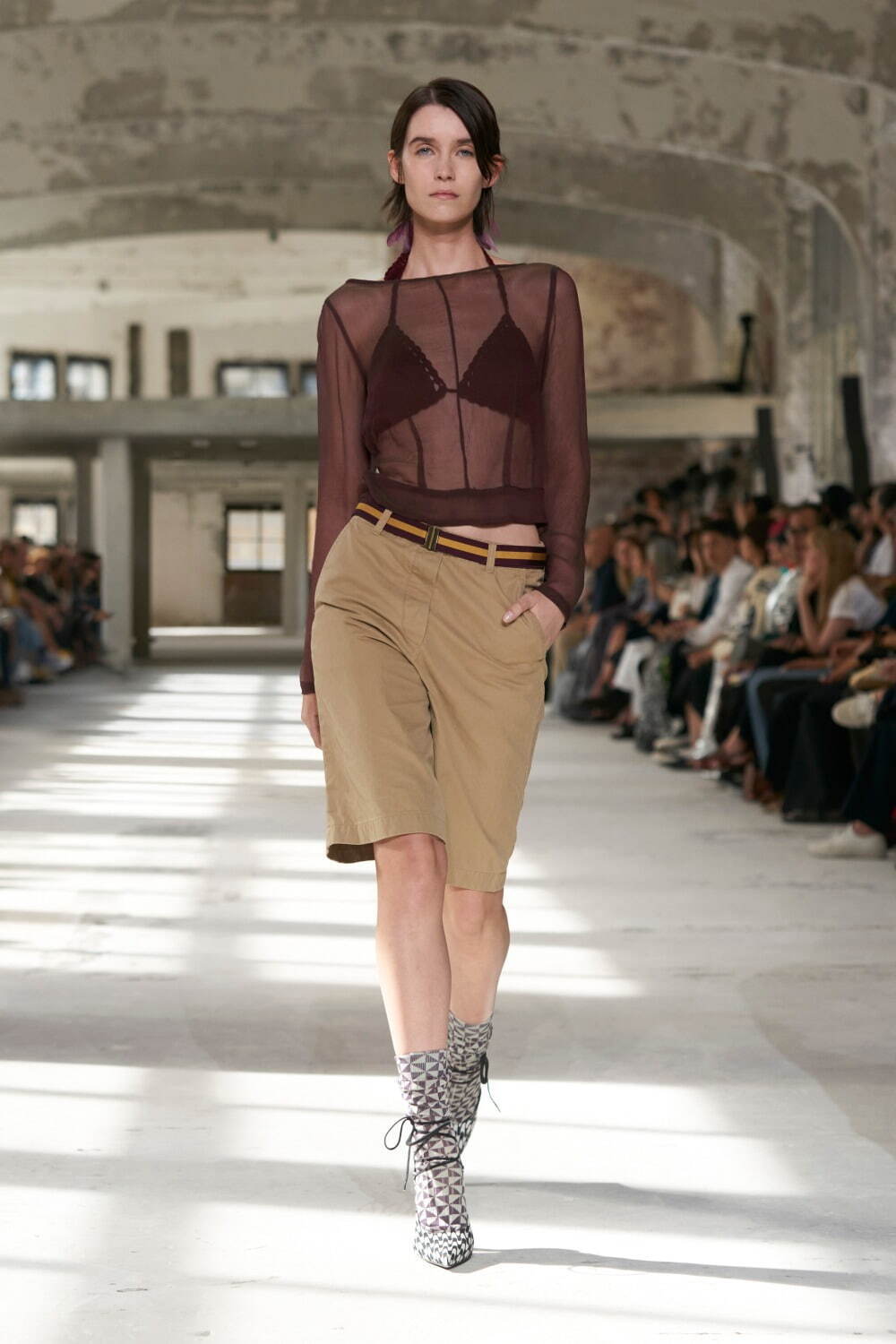 ドリス ヴァン ノッテン(DRIES VAN NOTEN) 2024年春夏ウィメンズ ドリス ヴァン ノッテン(DRIES VAN NOTEN) 2024年春夏ウィメンズ