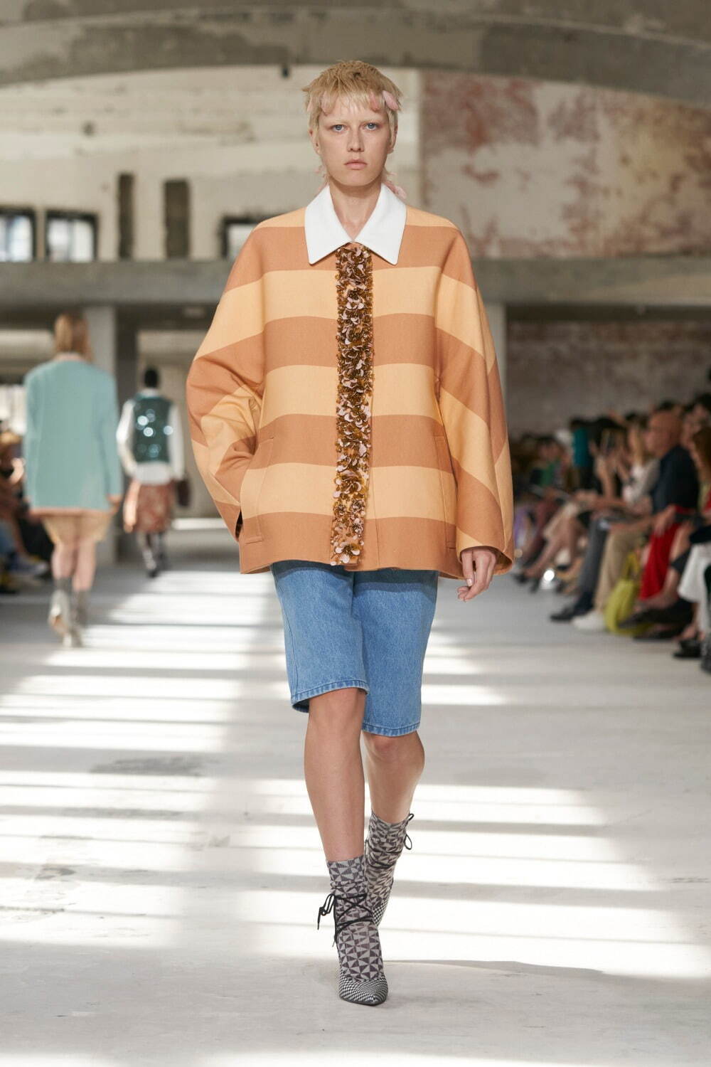 ドリス ヴァン ノッテン(DRIES VAN NOTEN) 2024年春夏ウィメンズコレクション  - 写真52